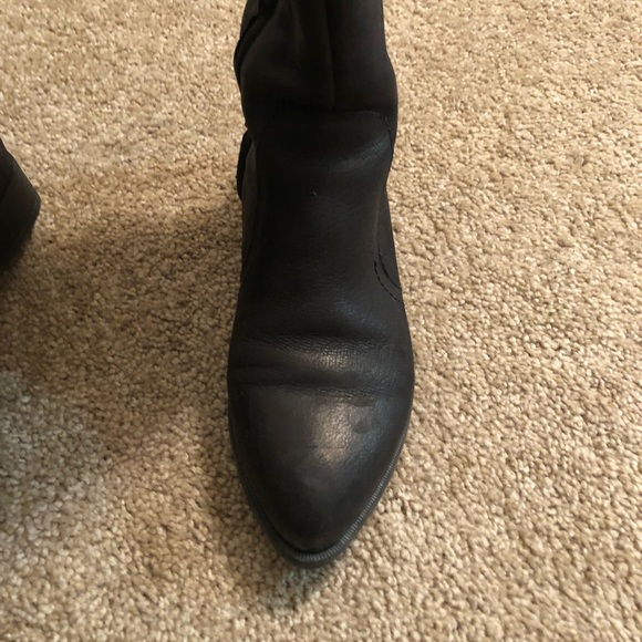 Tall leather boots - Picture 4 of 7
